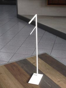 piantana porta asciugamani bianca